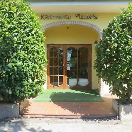 Hotel Girasole 3*